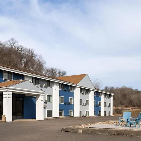 Baymont By Wyndham Mankato-3