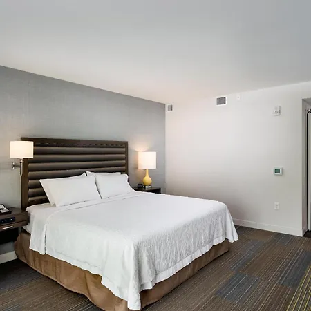 Hampton Inn & Suites By Hilton Seattle/Northgate-3