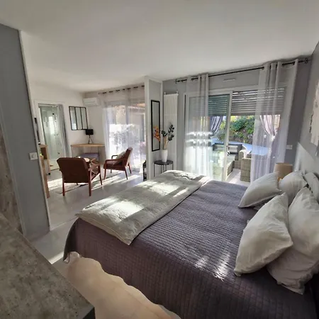 SUITE'LOFT Premium, La Demeure des Cèdres&SPA Cap d'Agde-3