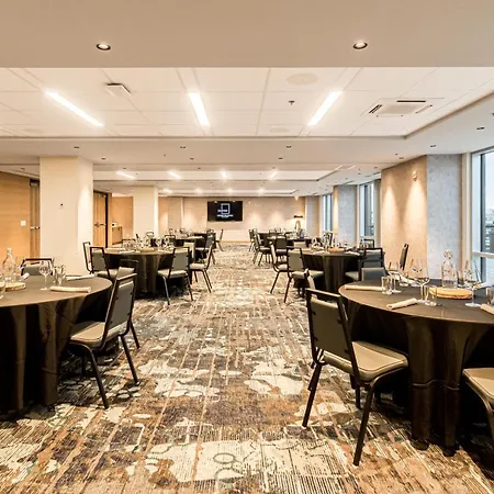 Canvas Moncton, Tapestry Collection By Hilton-3