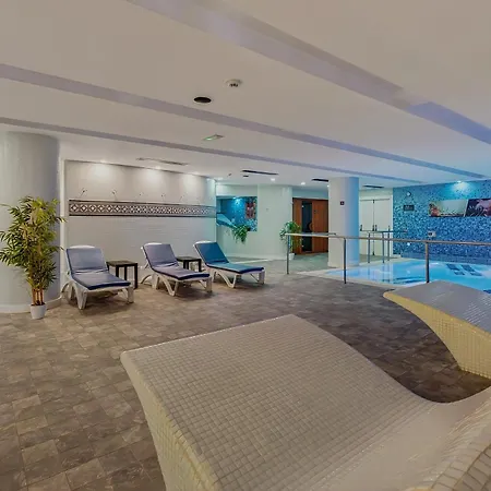 Wuau! Hotel Galanthus & Spa-2