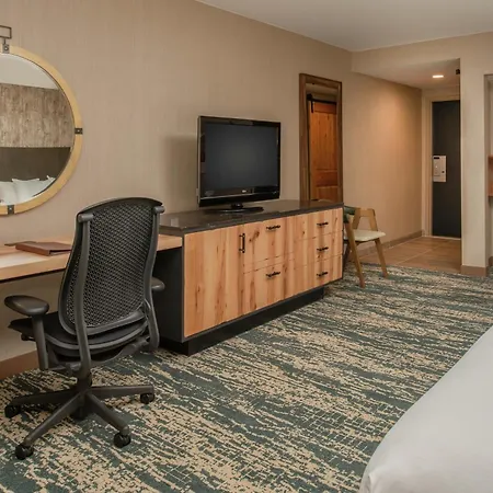 Edgewater Missoula, Tapestry Collection By Hilton-2
