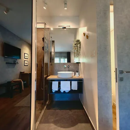 Scuderia Split Rooms-3
