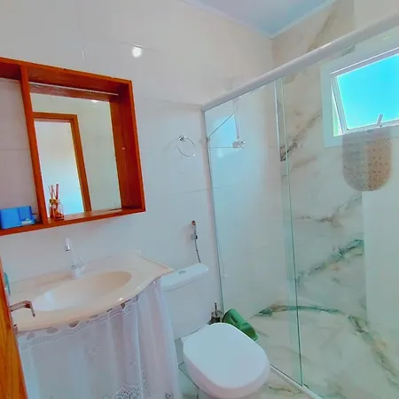 Camelo locação de Suítes Individuais Pousada com Cozinha e Sala Compartilhada-3