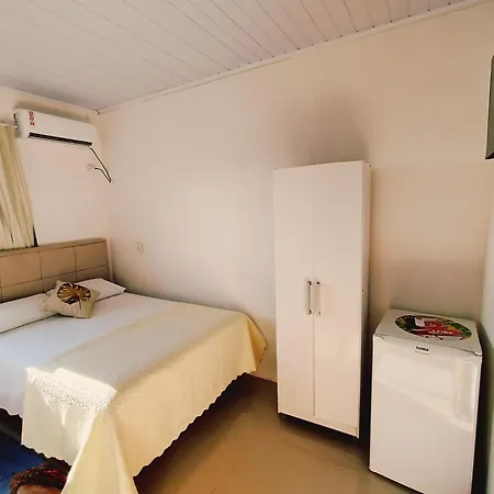 Camelo locação de Suítes Individuais Pousada com Cozinha e Sala Compartilhada-2