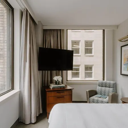Central Loop Hotel-3