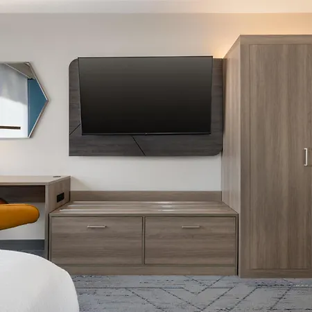 Holiday Inn Express Boston-Milford By Ihg-2