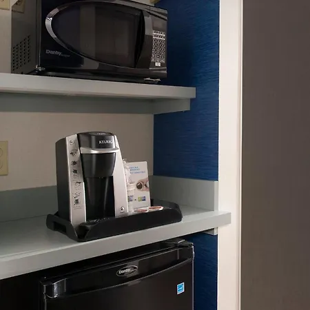 Holiday Inn Express & Suites By Ihg Chambersburg By Ihg-2