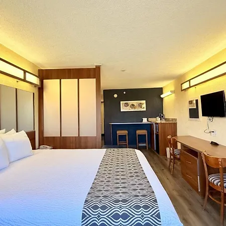 Microtel Inn & Suites By Wyndham New Braunfels I-35-3