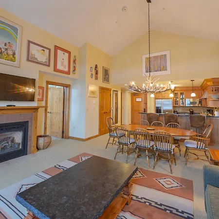The Lodge At Mountaineer Square, A Vail Resorts Property-3