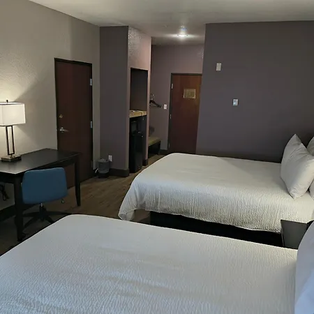 Grander Inn & Suites By Ihg-3