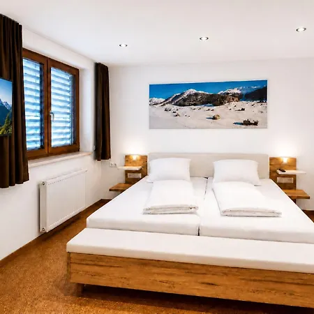 Apart-Hotel Aurora Fiss-3
