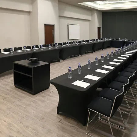 City Express Plus By Marriott Cabo San Lucas-3