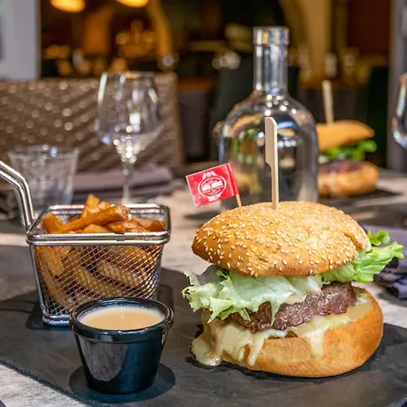Hôtel-Restaurant Logis l'Aubrac Laguiole-3