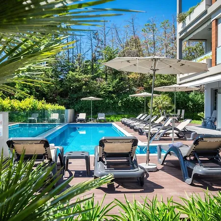 Rooms Oasis Life-2