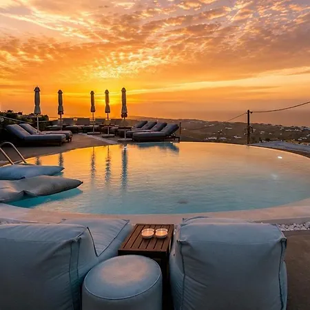 Aperanto Suites-3