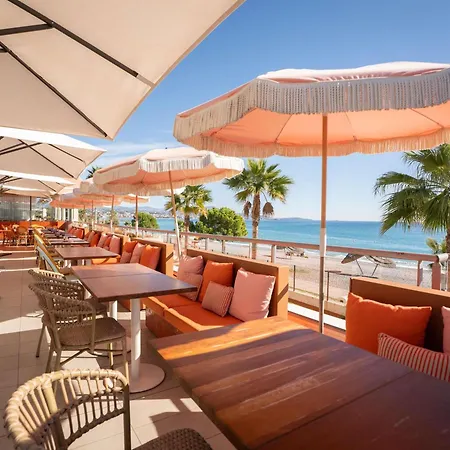 Mercure Villeneuve Loubet Plage-3