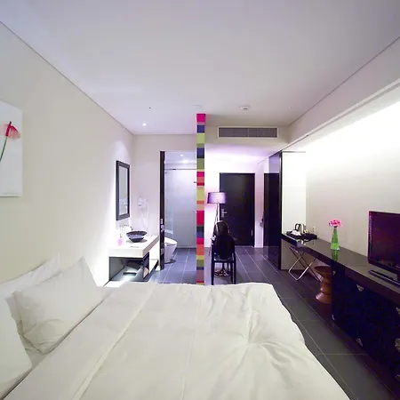 Grand Mercure Ambassador Changwon-3