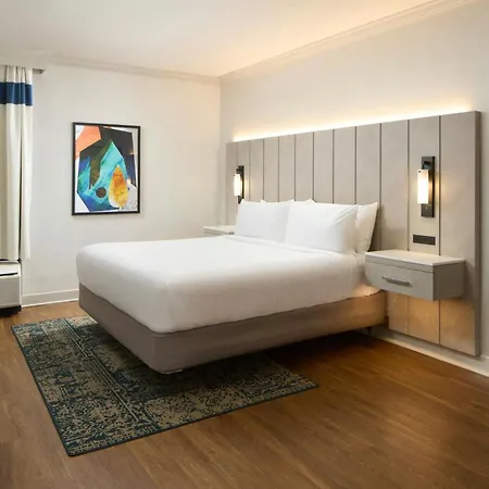 Four Points By Sheraton Richmond Airport-2