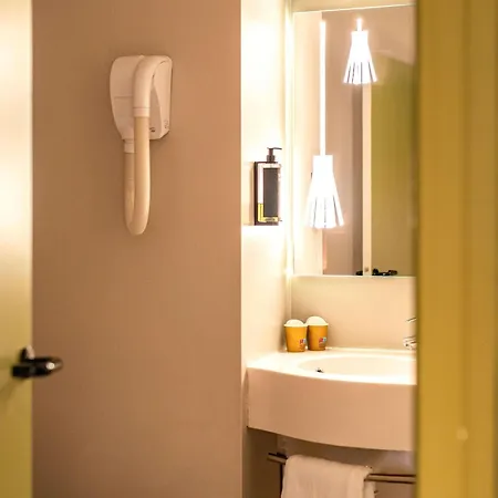 Ibis Styles St Etienne - Gare Chateaucreux-3