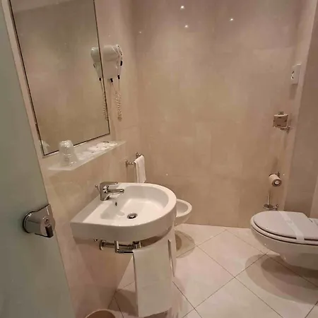 Hotel City Legnano-3
