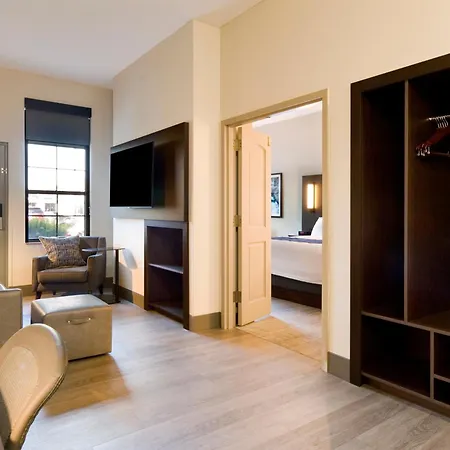 Clubhouse Hotel Sioux Falls-2