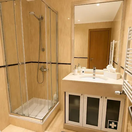 Cosy Room With Bathroom And Private Access-3