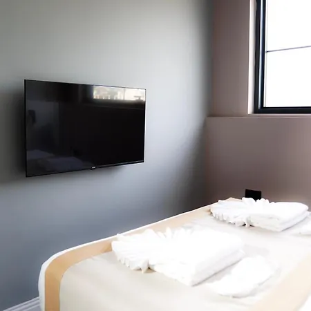 Juglans Suites-2