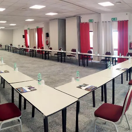 Mercure Leonardo da Vinci Rome Airport-3