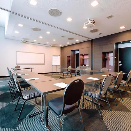 Moevenpick Hotel Stuttgart Airport-3