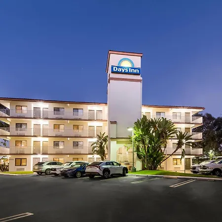 Days Inn By Wyndham Buena Park Anaheim-3