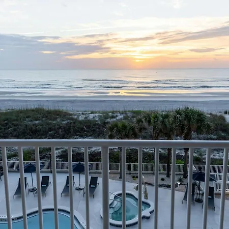 Courtyard By Marriott Jacksonville Beach Oceanfront-3