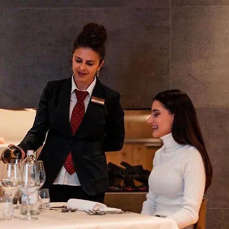 Alpholiday Dolomiti Wellness & Family Hotel-2