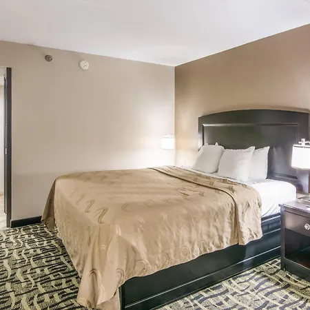 Quality Inn Rochester West-3