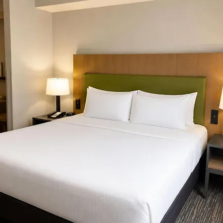 La Quinta Inn & Suites By Wyndam Knoxville West-3
