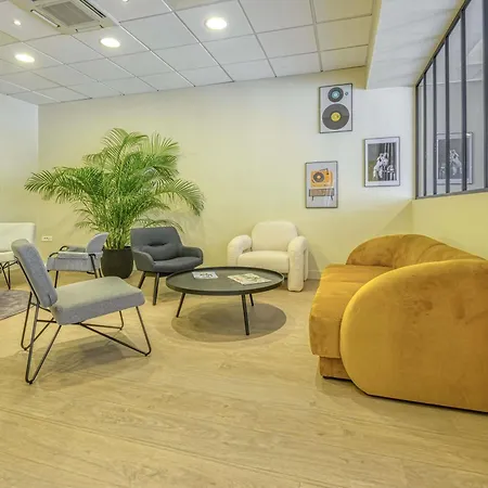 ibis Cholet-3