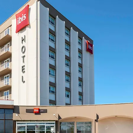 ibis Cholet-2