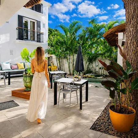 Sous le Badamier Boutique Hotel&Spa - Grand Baie-3