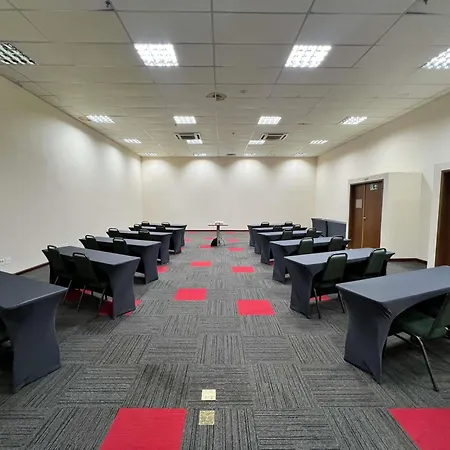 Ibis Uberlandia-2