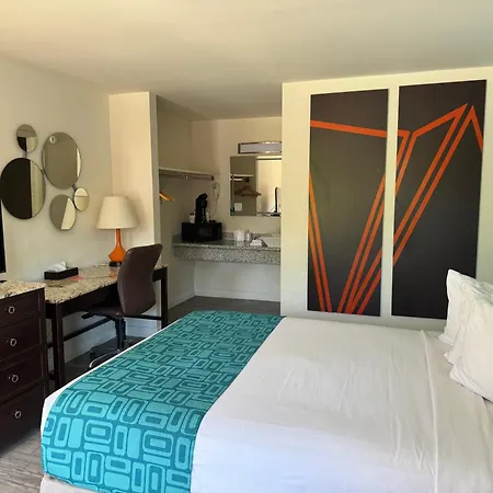Howard Johnson By Wyndham Downtown Reno-2