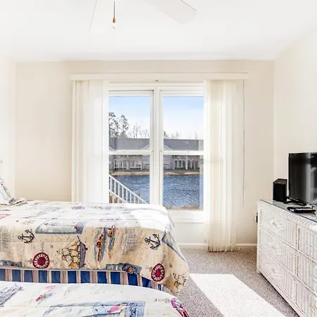 Sea Colony - 55040 Pine Lake-2