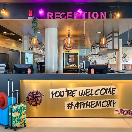 Moxy Hamburg Altona-2