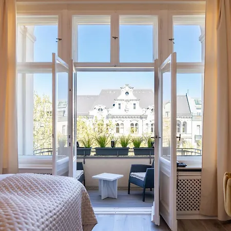 Hotel Augusta Am Kurfuerstendamm-3