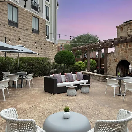 Hilton Garden Inn Dallas Lewisville-3