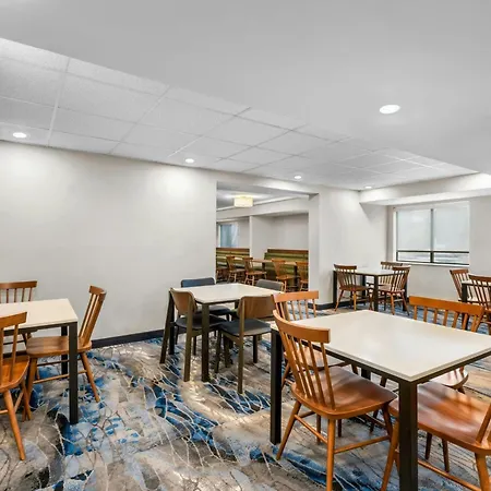 Fairfield Inn Boston Woburn-3