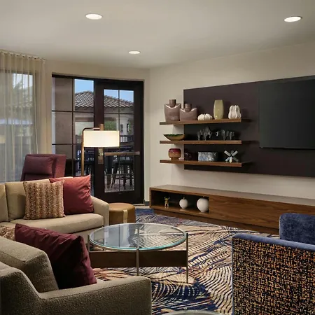 Courtyard By Marriott San Luis Obispo-3