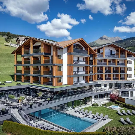 Hotel Edelweiss-2