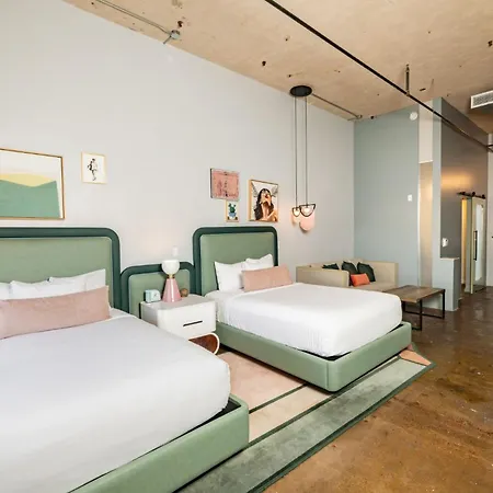 Canvas Hotel Dallas-2