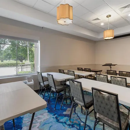 Best Western Plus Miami Airport North Hotel&Suites-3