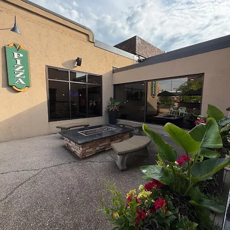 Best Western Plus Kelly Inn-3